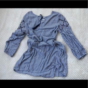 🔴 Old Navy Embroidered Peasant Dress